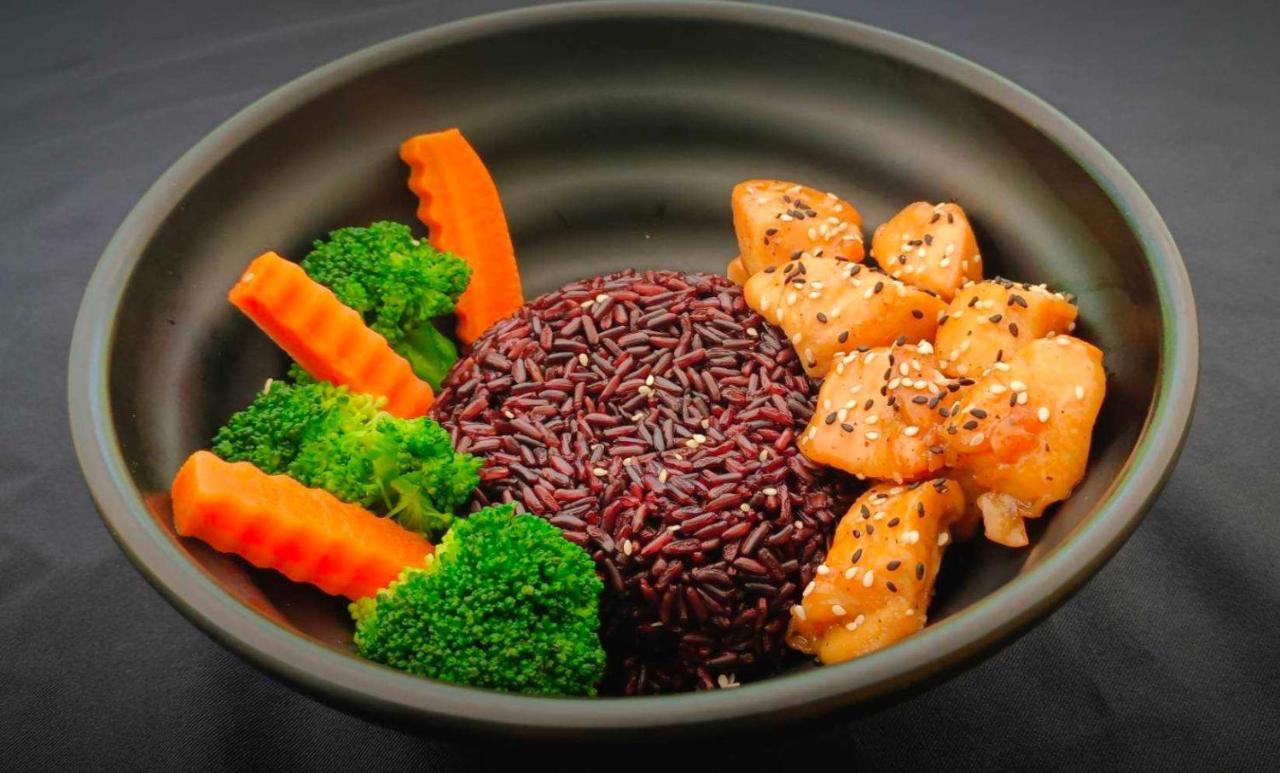 Le Resort And Villas Rawai Экстерьер фото Black rice with salmon