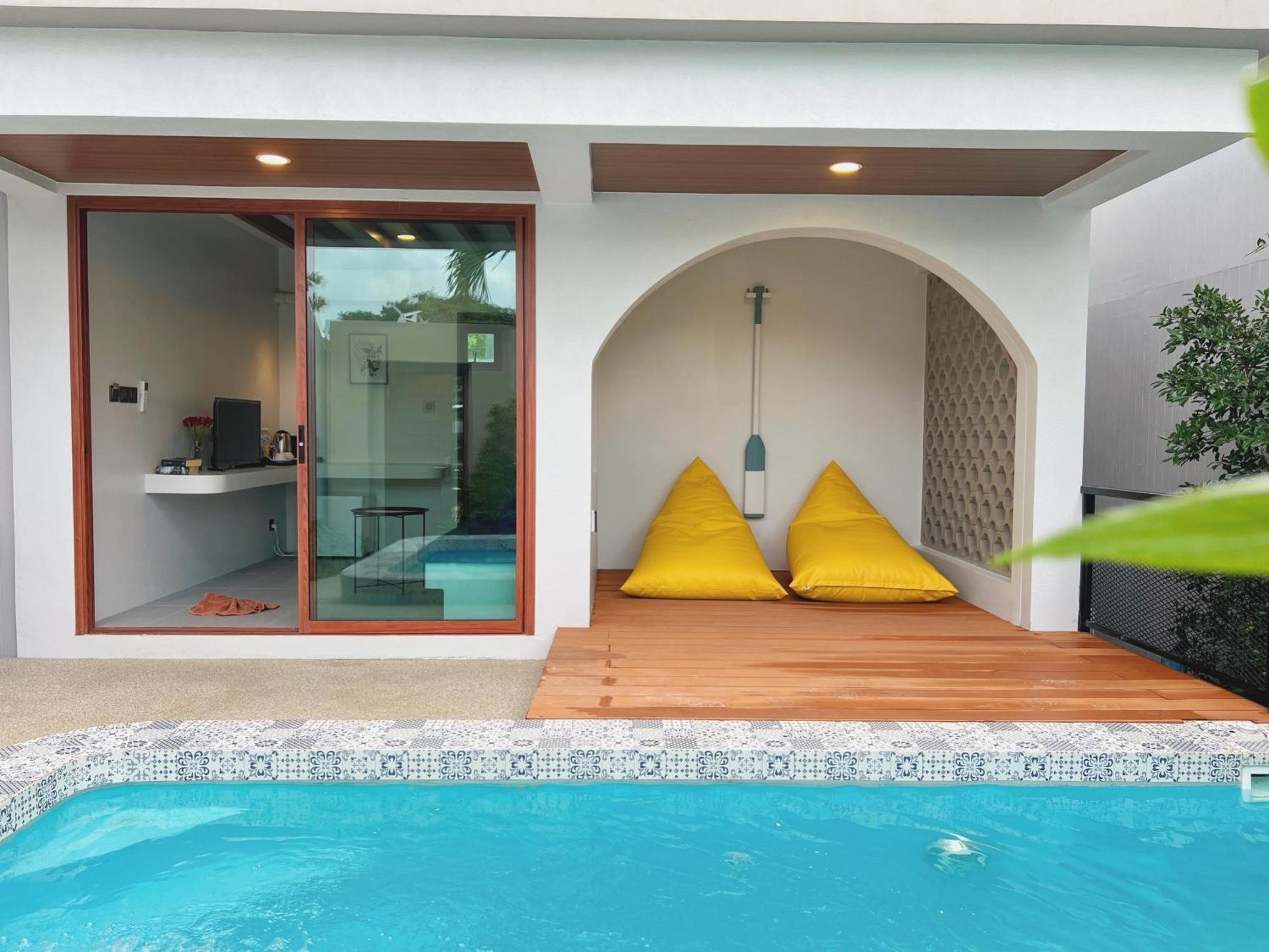 Le Resort And Villas Rawai Экстерьер фото A pool villa in Thailand